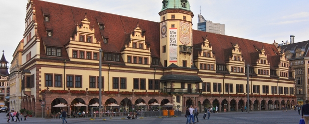 „Altes Rathaus Leipzig 2013“ von Appaloosa über Wikimedia Commons